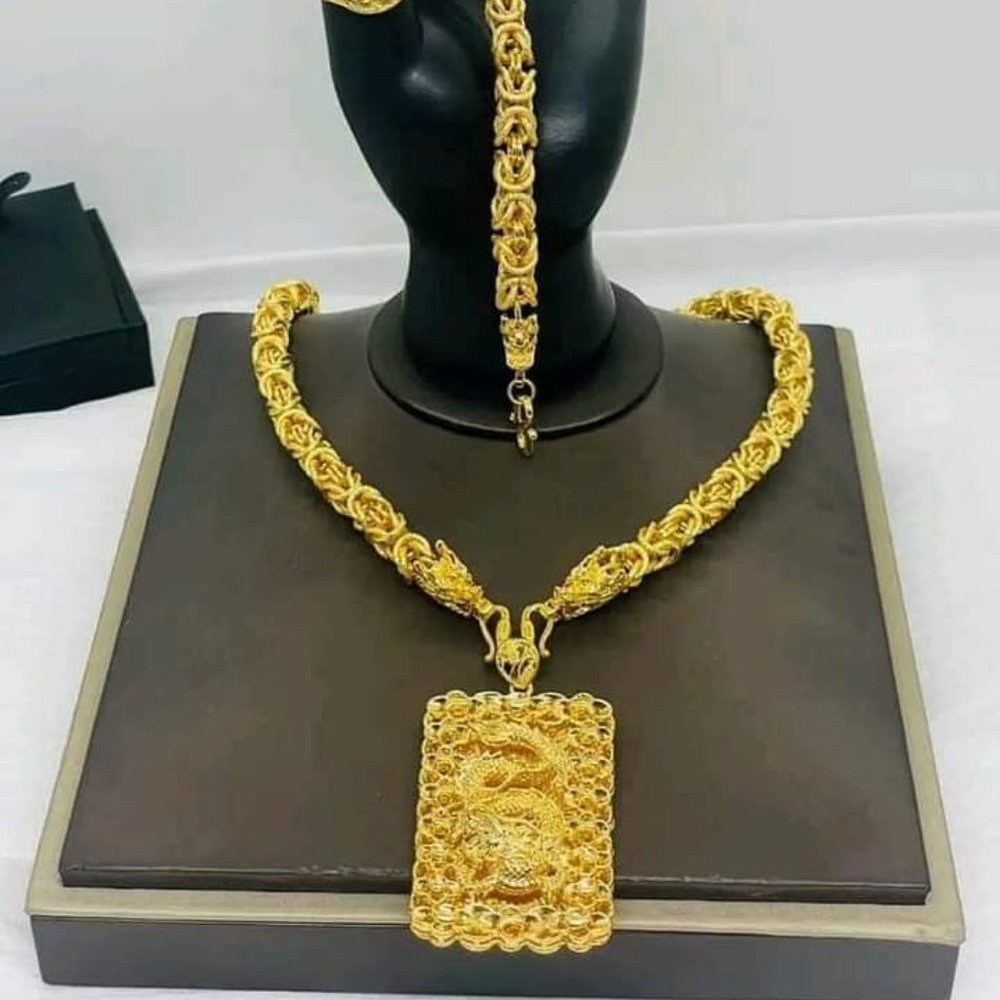 jewelries